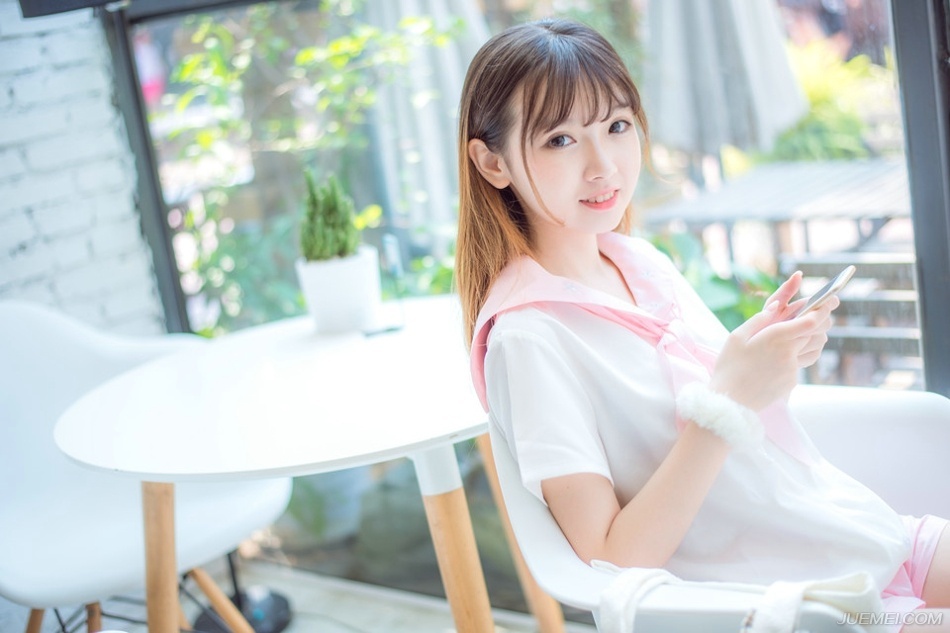 “嗯？”吕蒙总算从巨大的打击中清醒过来，现在绝对不能乱！